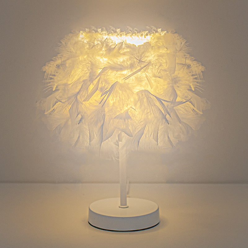 Creative Table Lamp Decorative Feather Bedside Lamp